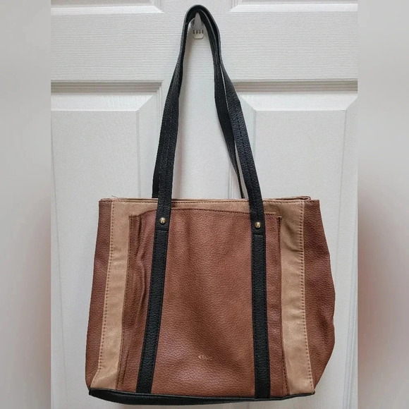 Relic by Fossil Stop A Smell The Roses Dakota Shoulder Bag - Picture 1 of 3
